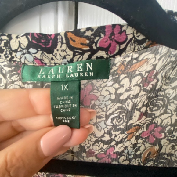 Lauren Ralph Lauren silk top. Size 1x - Picture 5 of 8